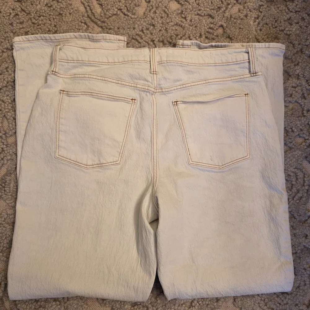 Universal Thread Goods High Rise Bootcut Jeans - Ivory - Picture 3 of 4